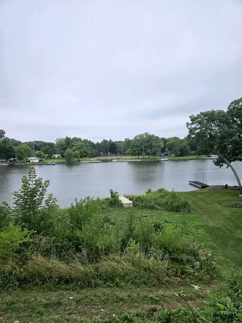 2619 Harlem Blvd, Rockford, IL 61103