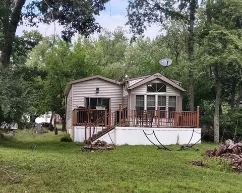 2102 Woodhaven Lks, Sublette, IL 61367