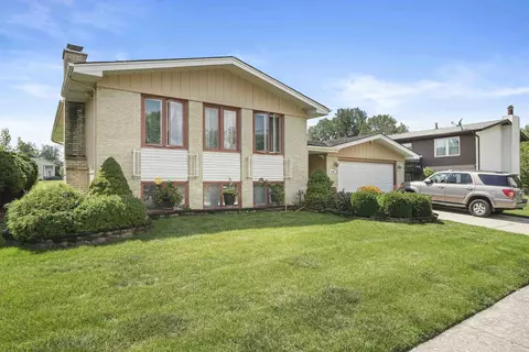 3109 Smoke Tree Ct, Hazel Crest, IL 60429
