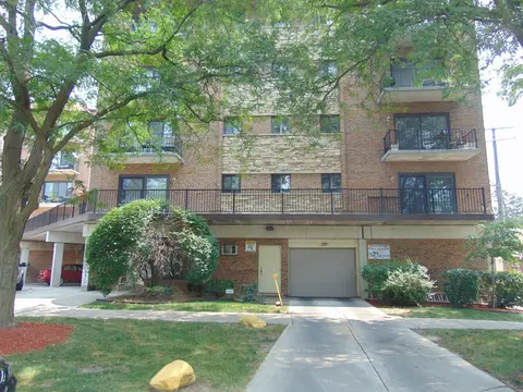 2317 N Neva Ave #116, Chicago, IL 60707
