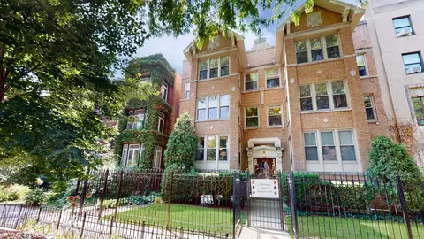 1325 W Albion Ave #1E, Chicago, IL 60626