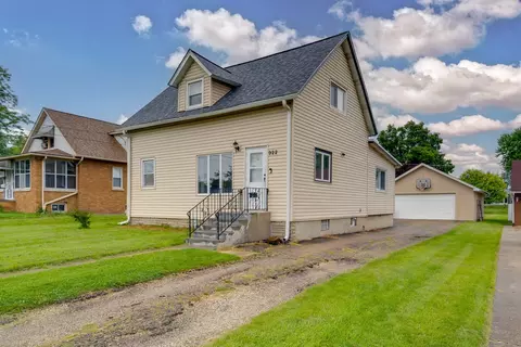 922 Mountain St, Aurora, IL 60505 photo 3