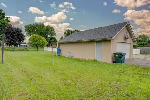 922 Mountain St, Aurora, IL 60505 photo 27