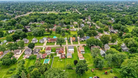 922 Mountain St, Aurora, IL 60505 photo 36