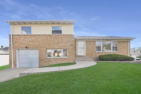 1670 N 5th Ave, Melrose Park, IL 60160