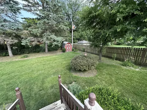 899 Diane Ave, Elgin, IL 60123 photo 25