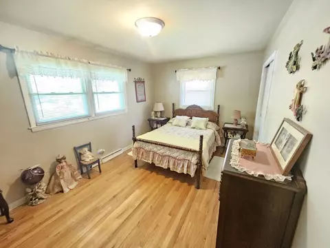 899 Diane Ave, Elgin, IL 60123 photo 14