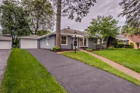 165 S Brockway St, Palatine, IL 60067