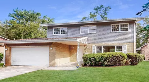 4114 Applewood Ln, Matteson, IL 60443