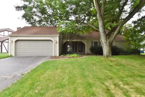 61 Southgate Crse, Saint Charles, IL 60174