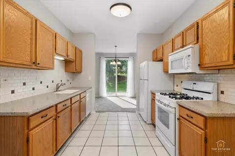282 Partridge Ct, Algonquin, IL 60102 photo 11