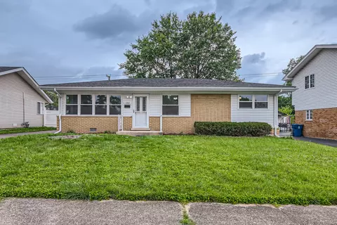 152 S Mayfair Pl, Chicago Heights, IL 60411