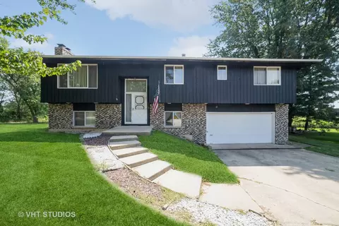 154 Scott Dr, East Dundee, IL 60118
