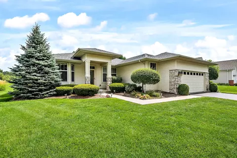 13010 Cold Springs Dr, Huntley, IL 60142