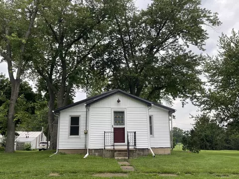 206 N Chicago St, Magnolia, IL 61336