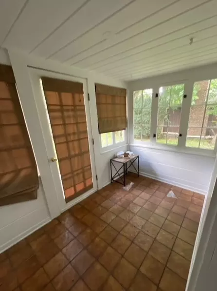1011 Crest St, Wheaton, IL 60189 photo 5