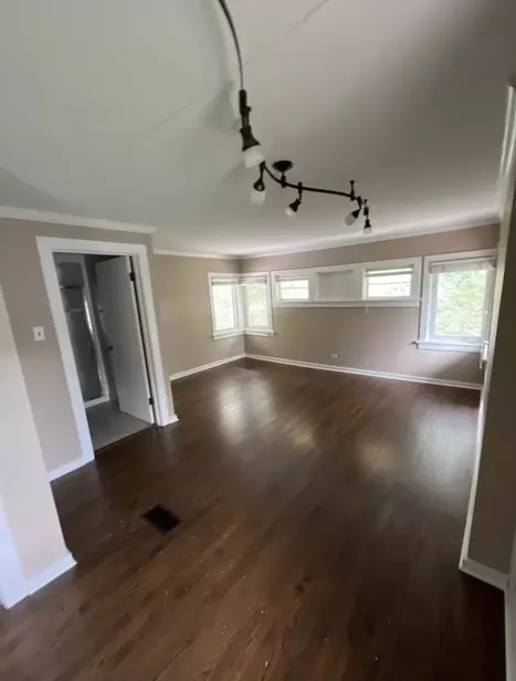 1011 Crest St, Wheaton, IL 60189 photo 13