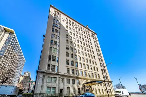 1200 N Lake Shore Dr #305, Chicago, IL 60610
