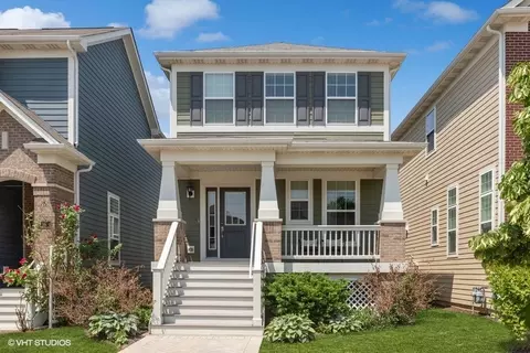 20 N Lincoln Ln, Arlington Heights, IL 60004