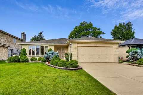 1020 N Delphia Ave, Park Ridge, IL 60068