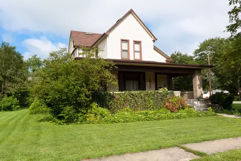 500 Maple St, Chenoa, IL 61726 photo 2