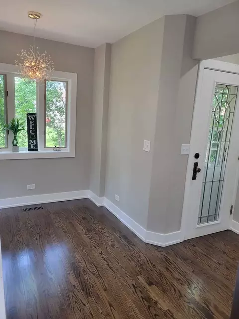 1826 E River Dr, Des Plaines, IL 60018 photo 7