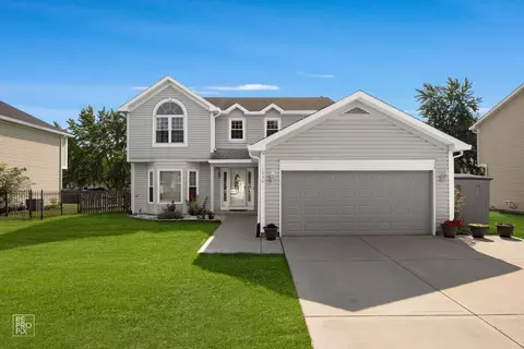 1936 Windmill Dr, Hanover Park, IL 60133