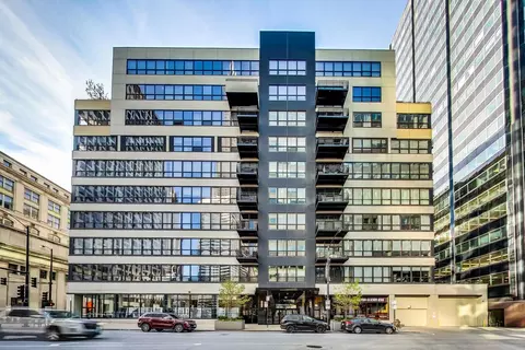 130 S Canal St #9I, Chicago, IL 60606