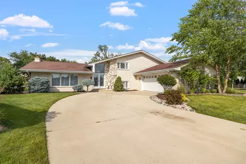 7808 Ponderosa Ct, Orland Park, IL 60462