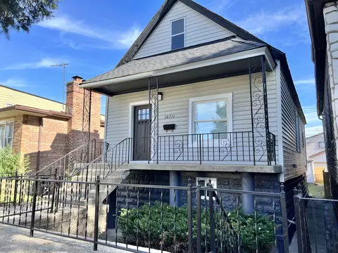 10711 S Green Bay Ave, Chicago, IL 60617