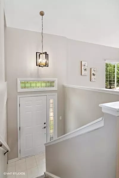 109 Enclave Cir #A, Bolingbrook, IL 60440 photo 2