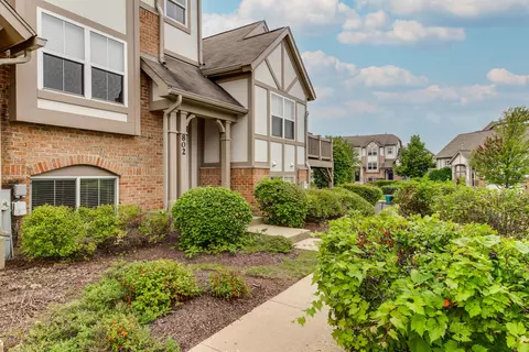 802 June Ter, Lake Zurich, IL 60047