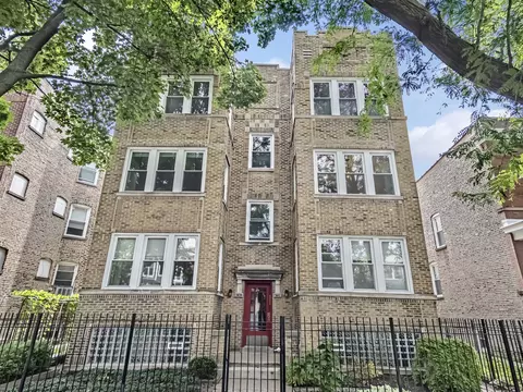 4739 N Maplewood Ave #2S, Chicago, IL 60625