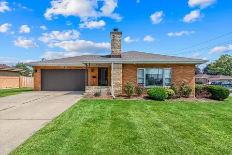 2721 Sarah St, Franklin Park, IL 60131