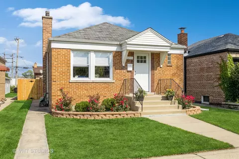 5519 S Nagle Ave, Chicago, IL 60638