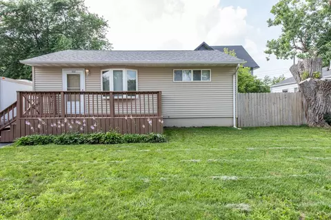 2132 Indian Rd, Waukegan, IL 60087