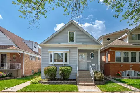 3822 N Newcastle Ave, Chicago, IL 60634