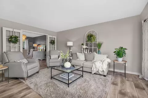 7310 Atkinson Cir, Plainfield, IL 60586 photo 3