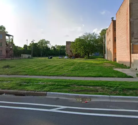 1424 E Marquette Rd, Chicago, IL 60637