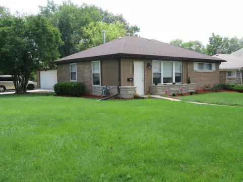 2441 Hawthorne Rd, Homewood, IL 60430