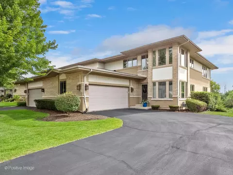 20462 Fallingwater Cir, Frankfort, IL 60423