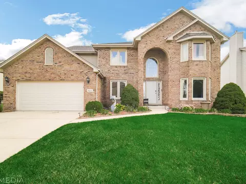 21233 Whitney Ave, Matteson, IL 60443