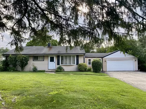 6220 S Brainard Ave, La Grange Highlands, IL 60525