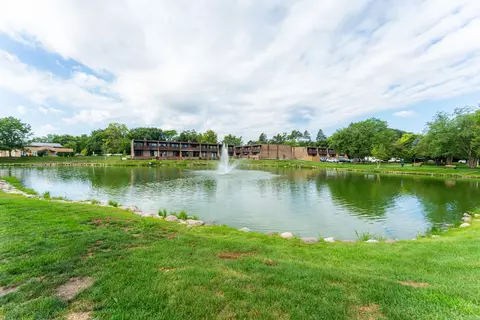 1310 Kenneth Cir #1310, Elgin, IL 60120 photo 18