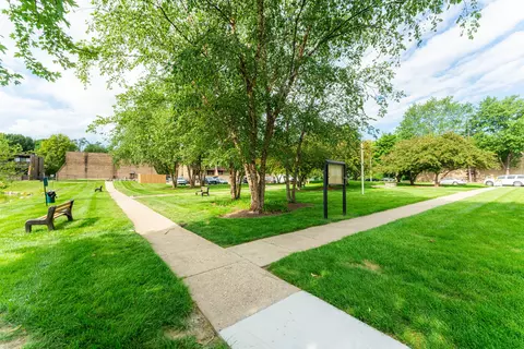 1310 Kenneth Cir #1310, Elgin, IL 60120 photo 19