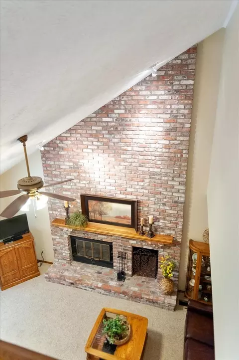 21 Bent Tree Ln, Towanda, IL 61776 photo 9