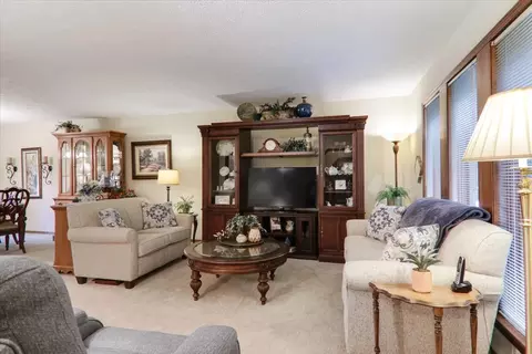 21 Bent Tree Ln, Towanda, IL 61776 photo 20