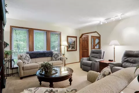 21 Bent Tree Ln, Towanda, IL 61776 photo 19