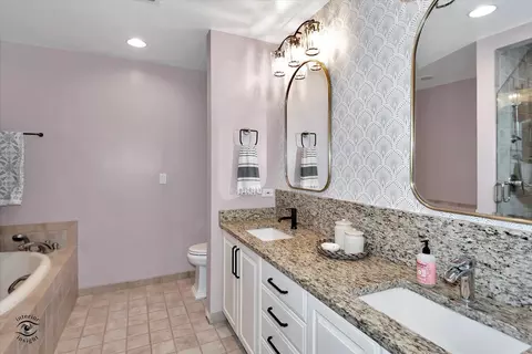 9 S753 Circle Ave, Willowbrook, IL 60527 photo 22