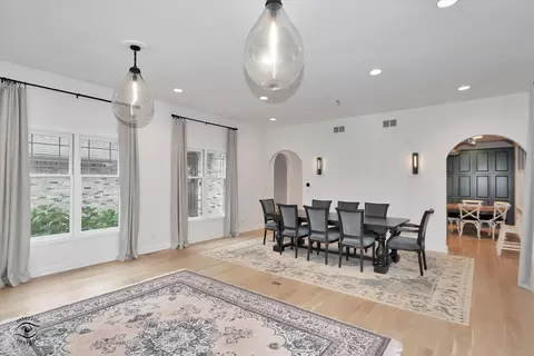 9 S753 Circle Ave, Willowbrook, IL 60527 photo 7
